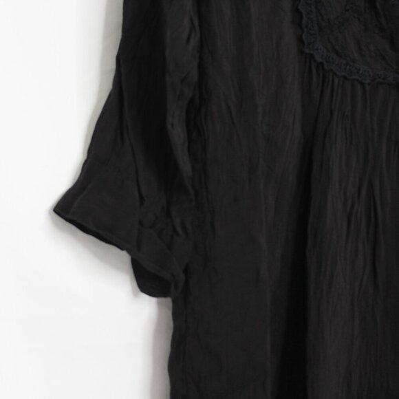 Johnny Was Black Boho V-Neck Embroidered Tunic Blouse Size Small - Picture 4 of 9